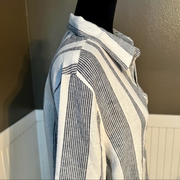 NWT! Women’s Orvis striped linen blend button down long sleeve top - Picture 5 of 5